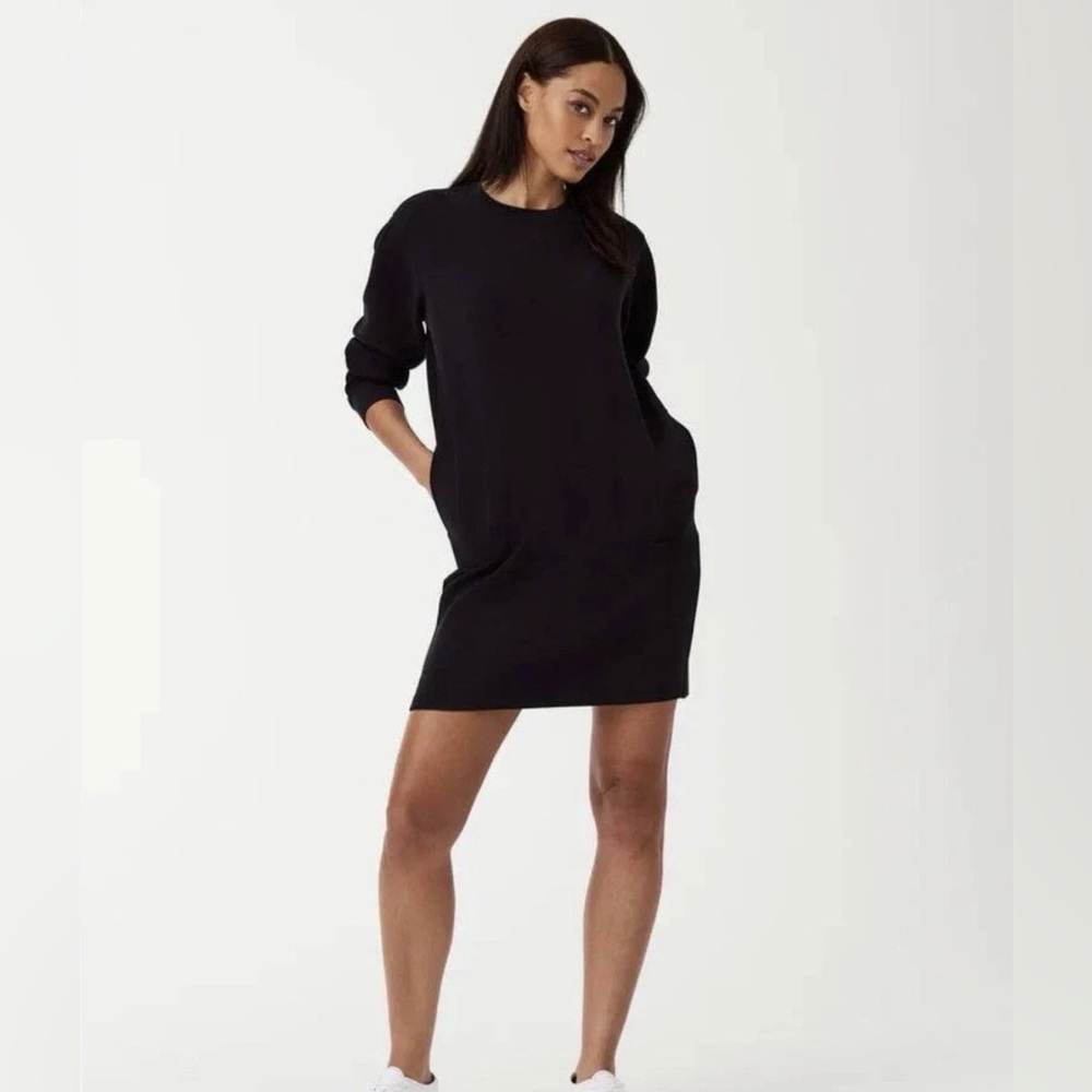 SPANX AirEssentials Black Crew Neck Dress - SMALL. NWT